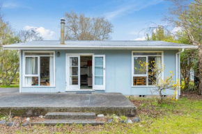 Cedar Cottage - Tauranga Taupo Holiday Home Kuratau